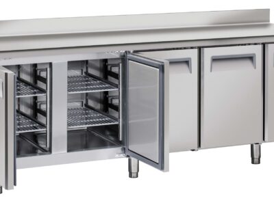 Table réfrigérée avec dosseret 4 portes