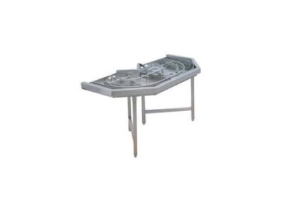 TABLE D'ANGLE